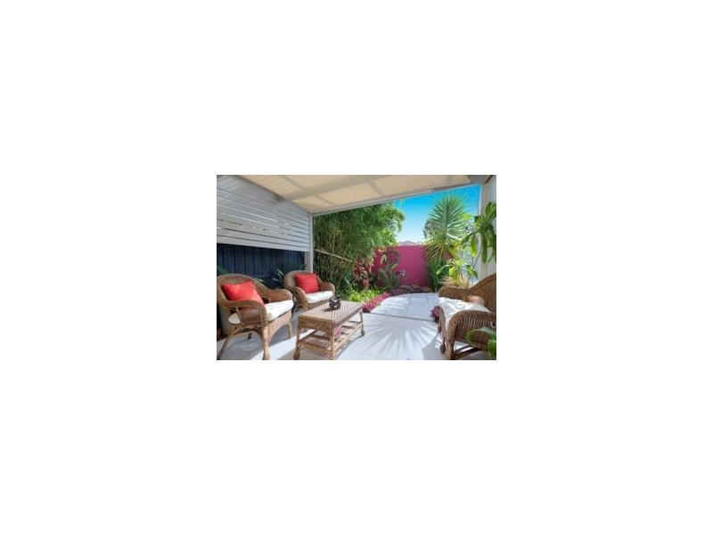 1 Oxbridge Chase, Arundel QLD 4214