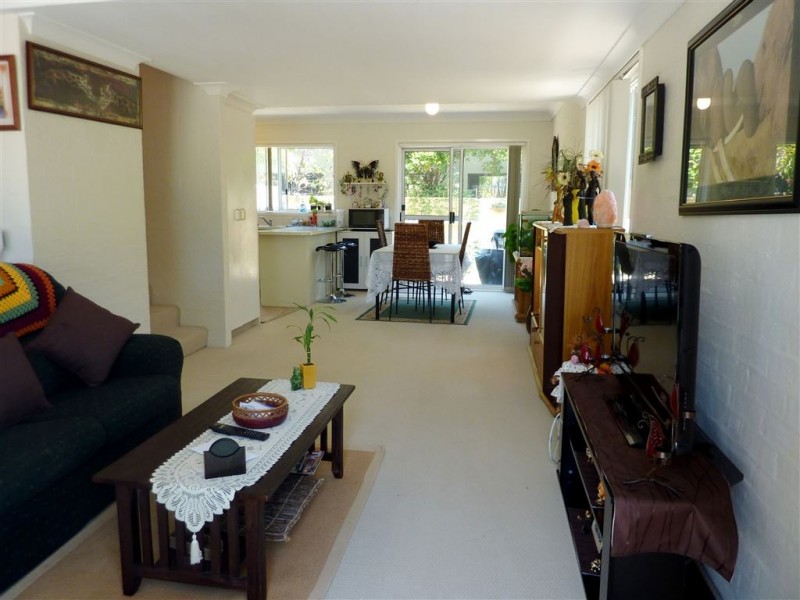 21/13 Brown Street, Labrador QLD 4215