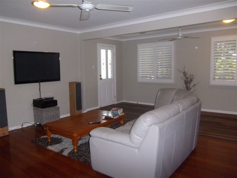 22 Mole Avenue, Southport QLD 4215