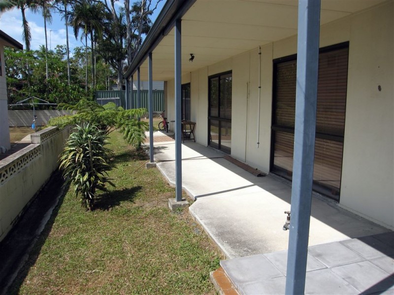 134 Heeb Street, Benowa QLD 4217