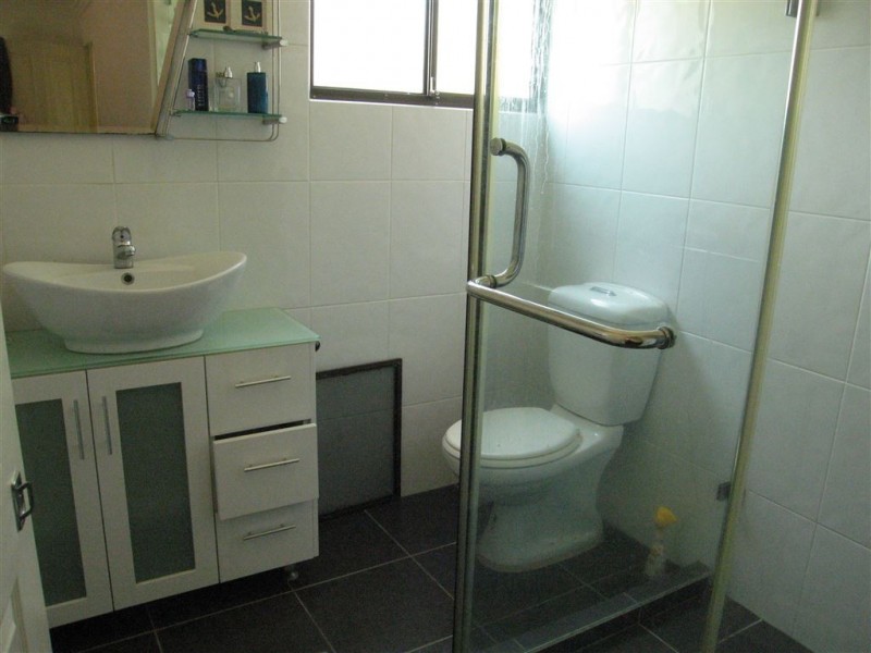 134 Heeb Street, Benowa QLD 4217