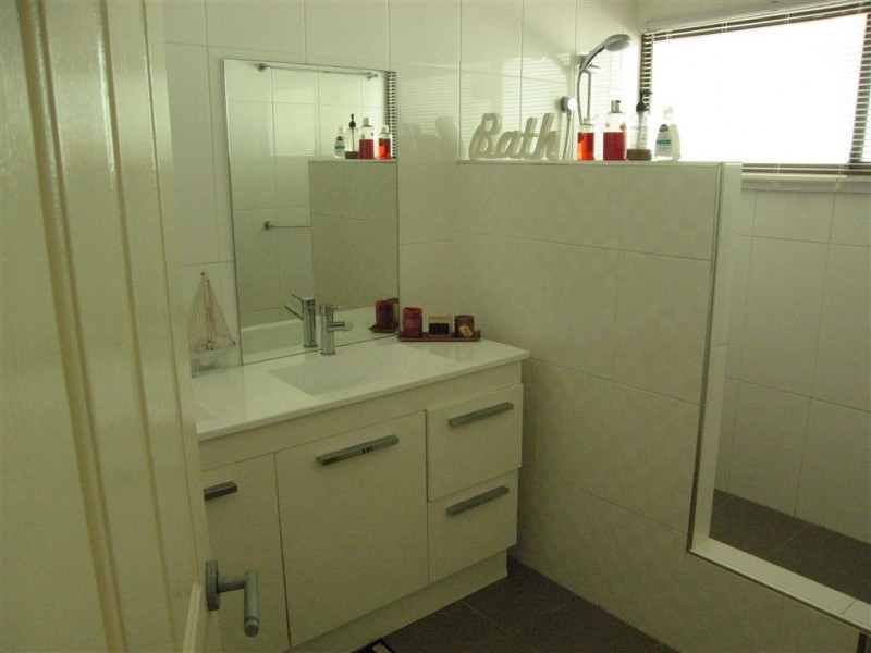 134 Heeb Street, Benowa QLD 4217