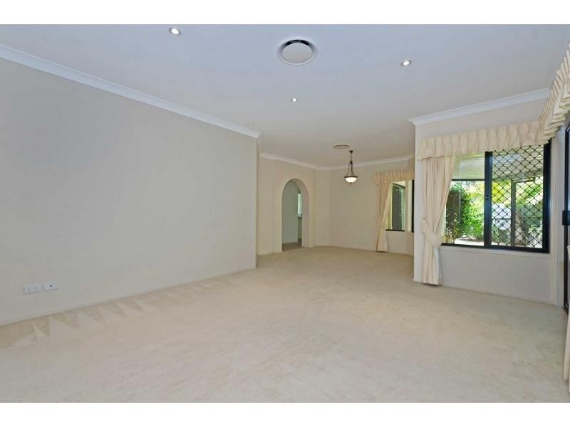 22 Brookland Court, Molendinar QLD 4214