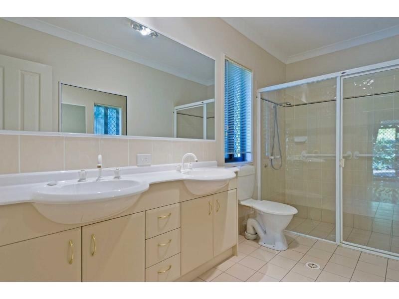 22 Brookland Court, Molendinar QLD 4214