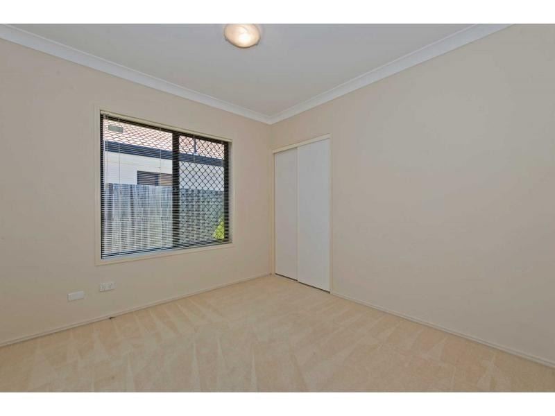 22 Brookland Court, Molendinar QLD 4214