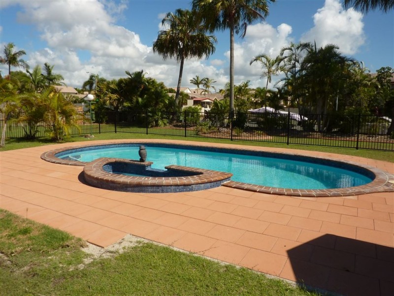 5/19-21 St Kevins Avenue, Benowa QLD 4217