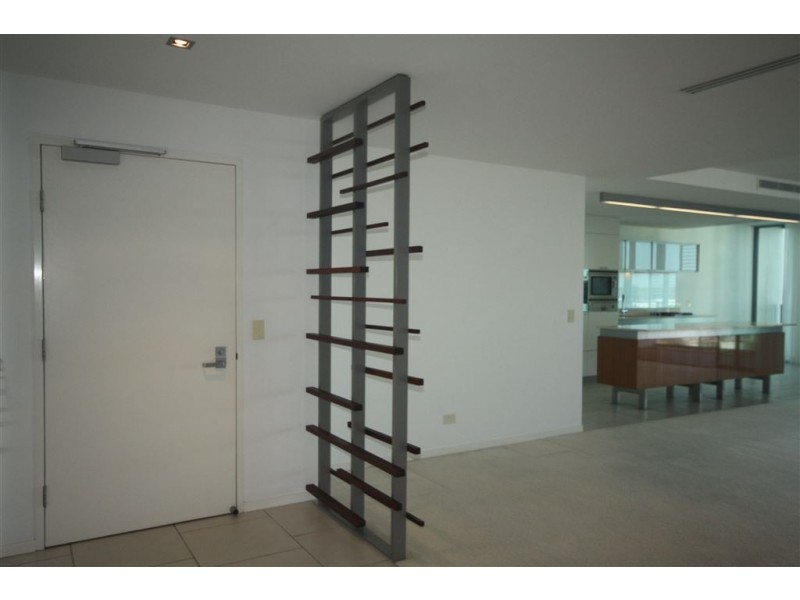 5404/2 Ephraim Island, Paradise Point QLD 4216