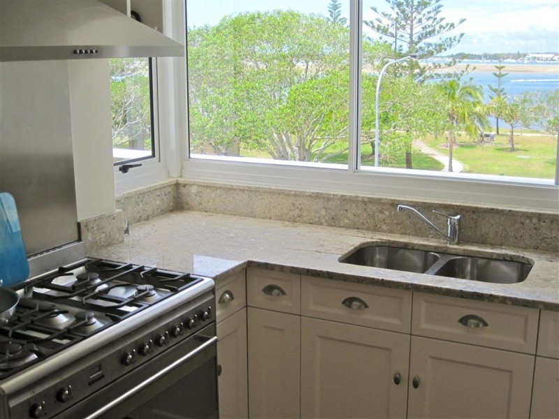 303/212-214 Marine Parade, Labrador QLD 4215