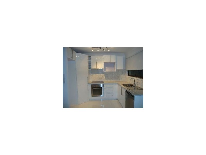 1/19 Wildwood Court, Bundall QLD 4217