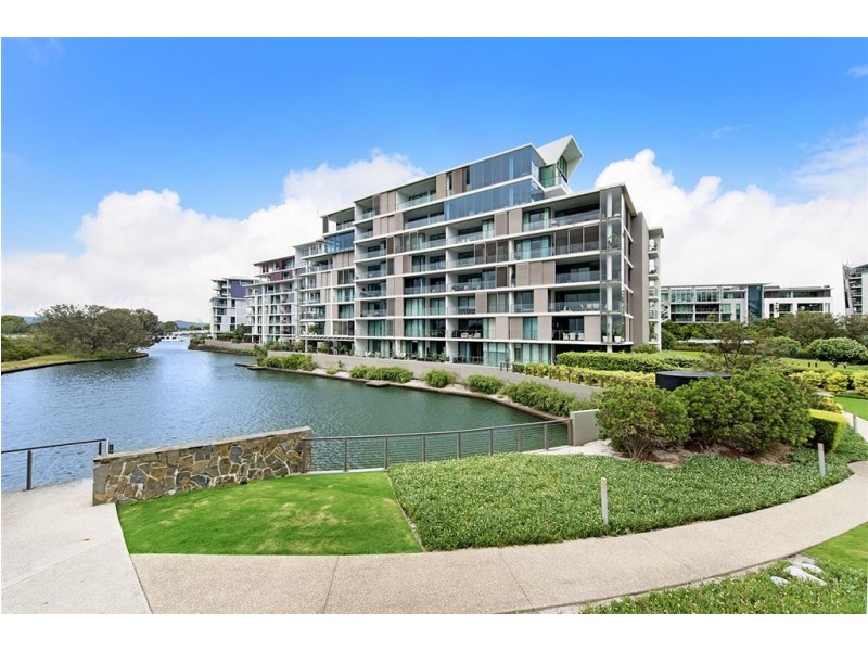 29202/2 Ephraim Island, Paradise Point QLD 4216