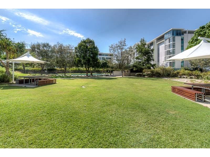29202/2 Ephraim Island, Paradise Point QLD 4216