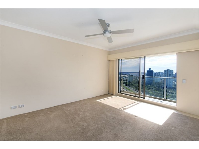 161/2 Admiralty Drive, Surfers Paradise QLD 4217