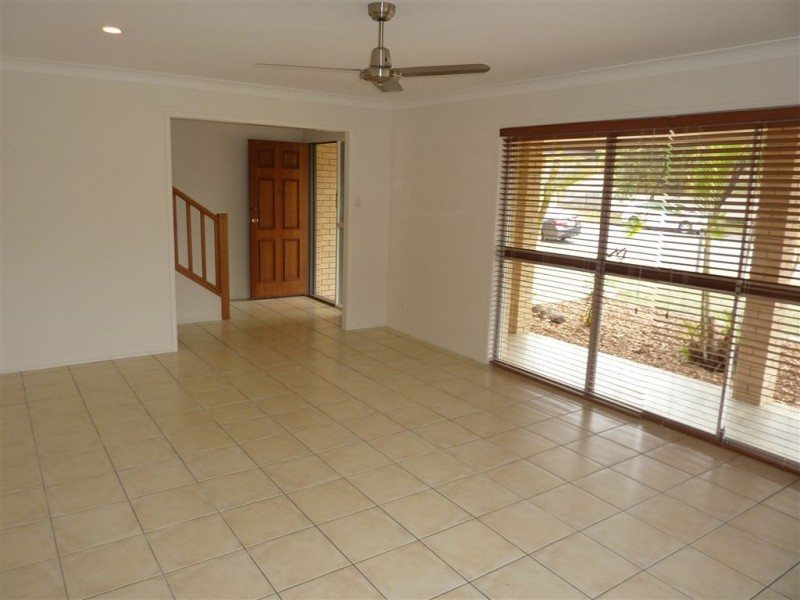 13 Mualla Drive, Ashmore QLD 4214