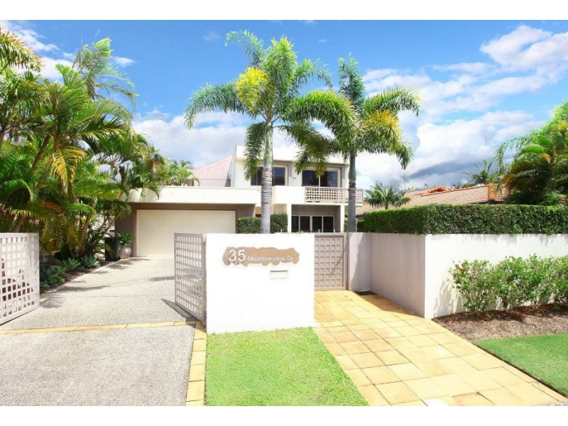 35 Meadowview Drive, Carrara QLD 4211