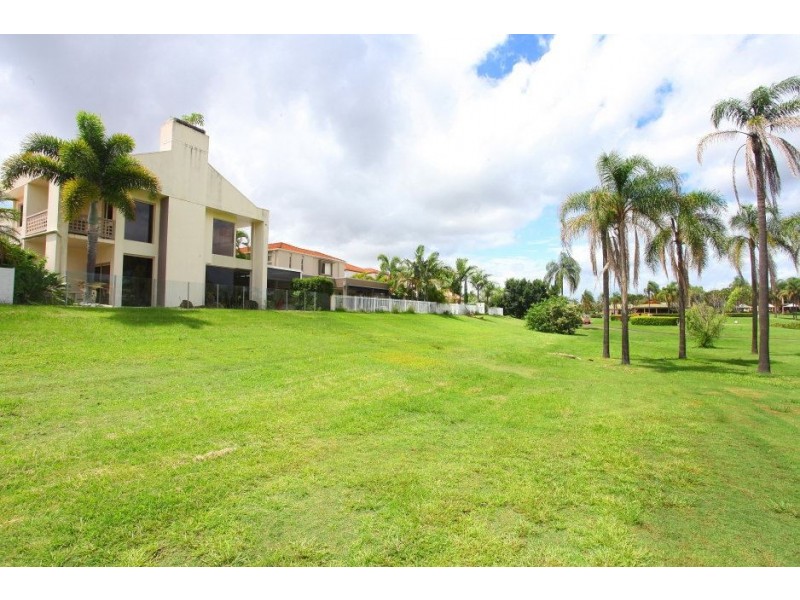 35 Meadowview Drive, Carrara QLD 4211