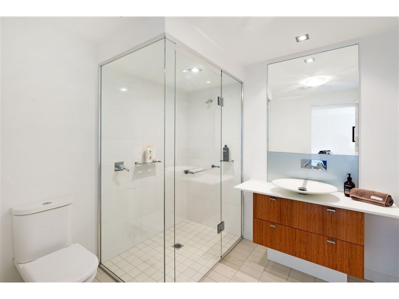 29205/2 Ephraim Island Parade, Paradise Point QLD 4216