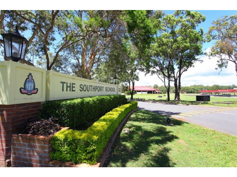 49 Winchester Street, Southport QLD 4215