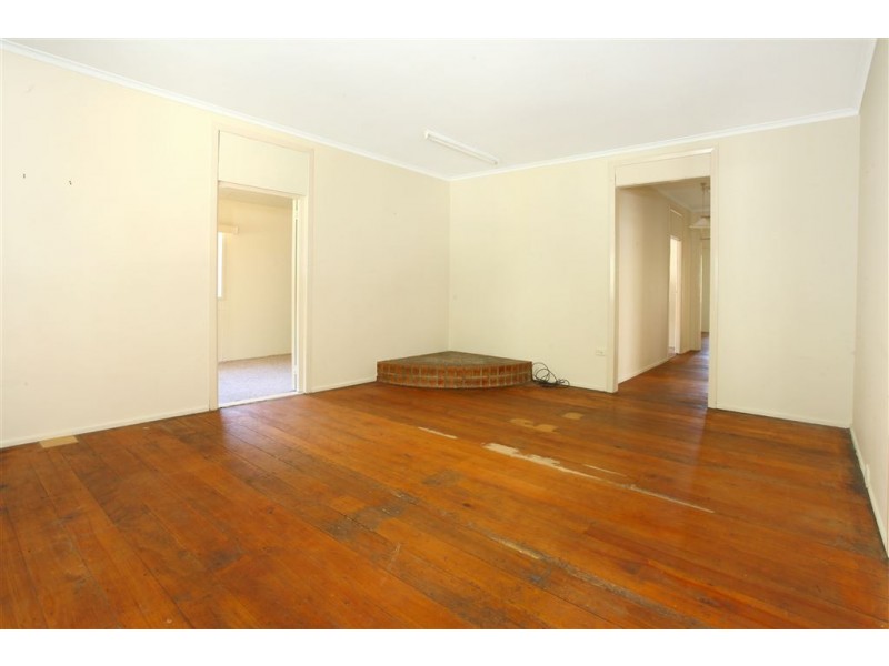 49 Winchester Street, Southport QLD 4215
