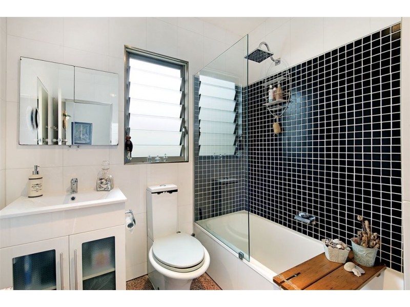 41 Gordon Street, Labrador QLD 4215