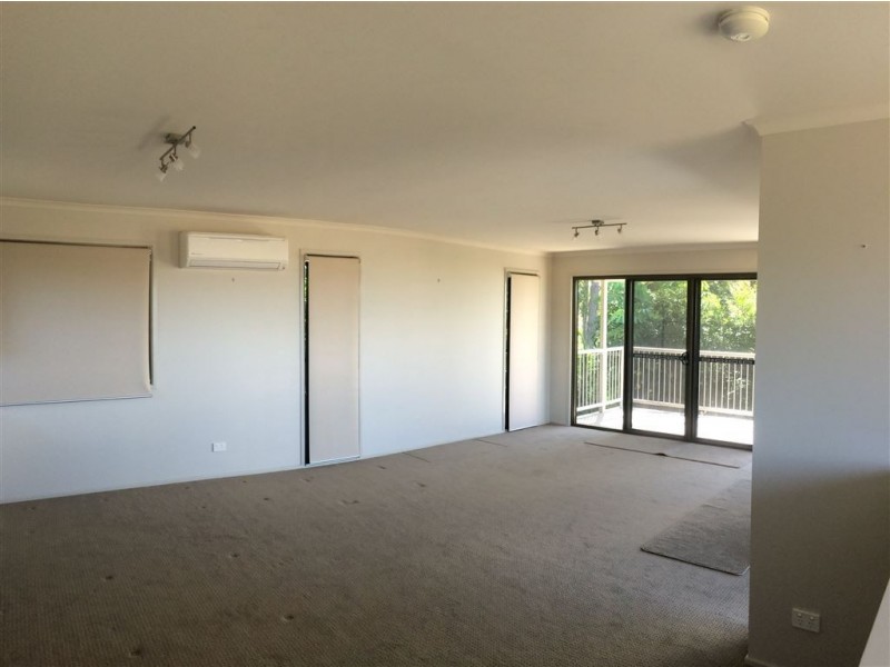 82 Parasol Street, Ashmore QLD 4214
