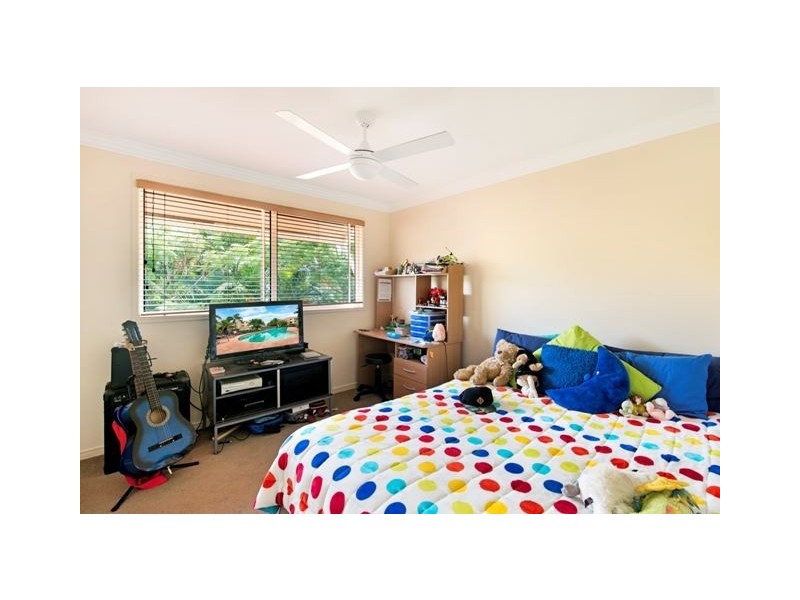 8/82-86 Limetree Parade, Runaway Bay QLD 4216