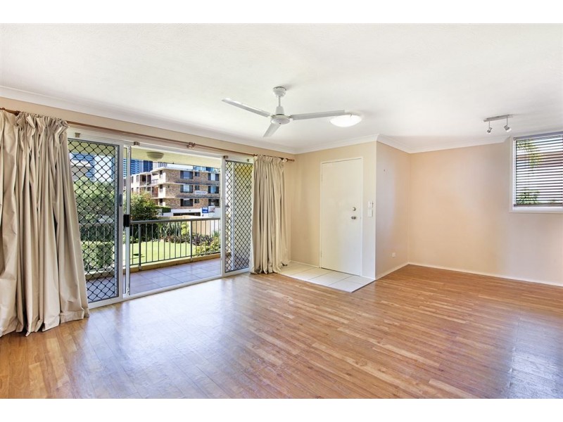 1/16 Stanhill Drive, Chevron Island QLD 4217
