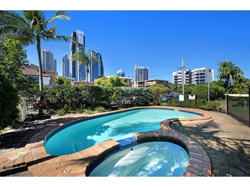 1/16 Stanhill Drive, Chevron Island QLD 4217
