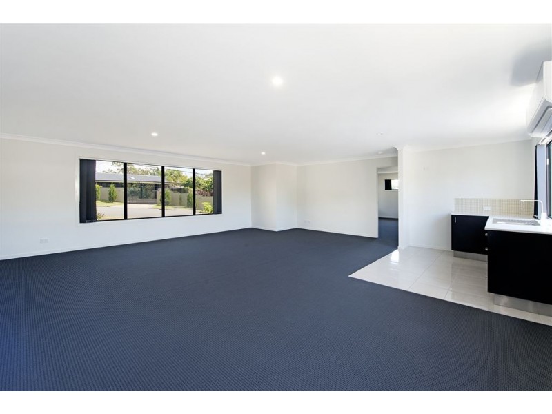 35 Moora Street, Ashmore QLD 4214