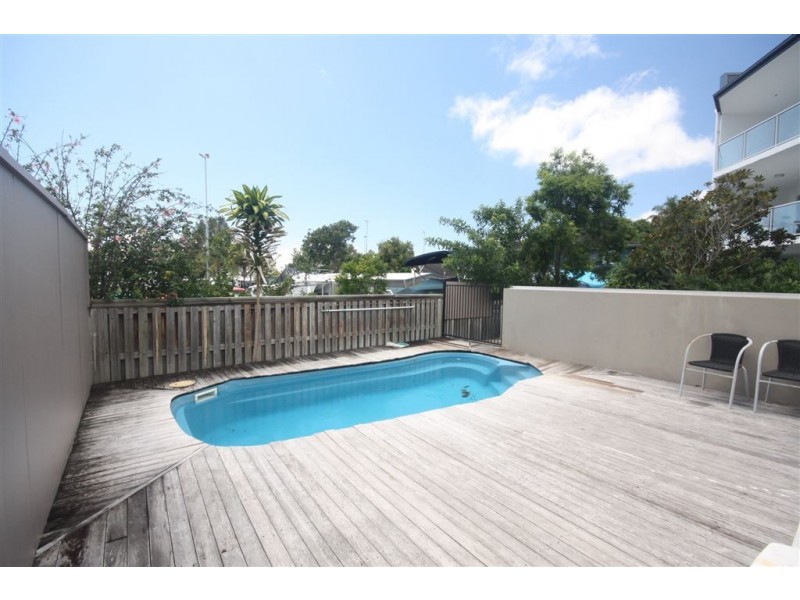 12/161 Marine Parade, Southport QLD 4215
