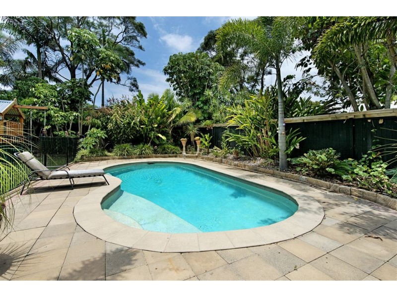 22 Mole Avenue, Southport QLD 4215