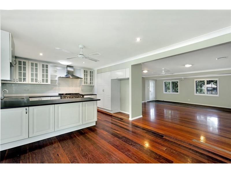 22 Mole Avenue, Southport QLD 4215