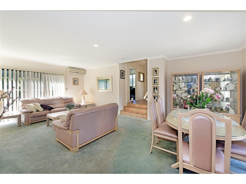 30 Abby Crescent, Ashmore QLD 4214