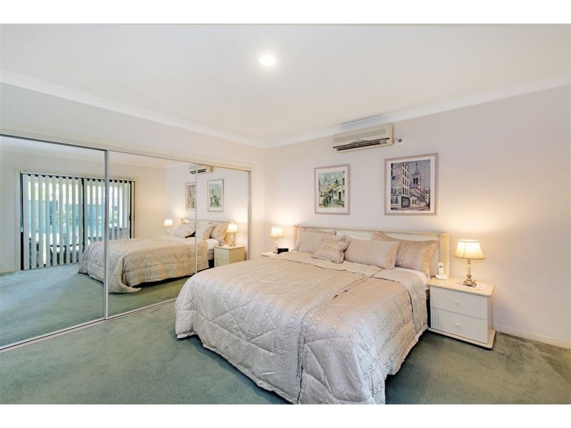 30 Abby Crescent, Ashmore QLD 4214