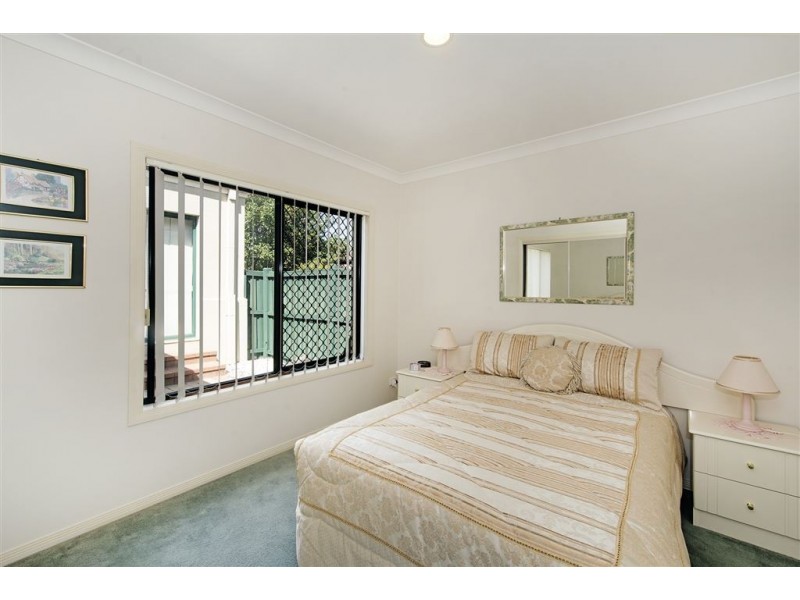 30 Abby Crescent, Ashmore QLD 4214