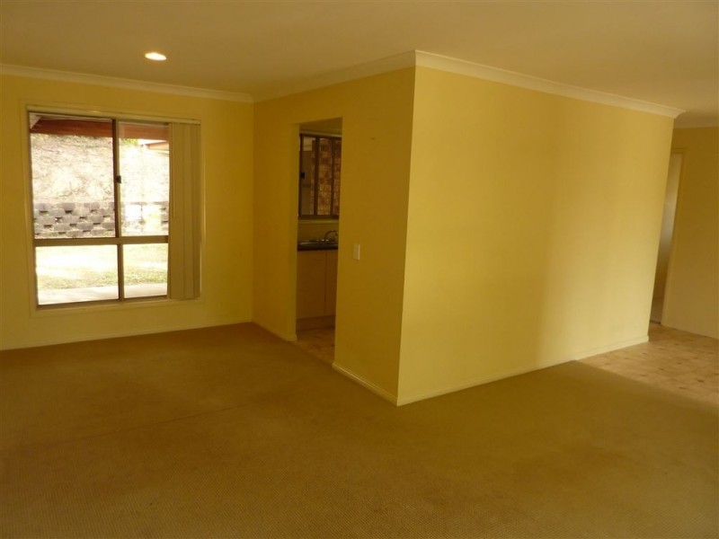 21 Floyd Court, Parkwood QLD 4214