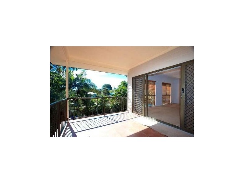 9 Ainsley Avenue, Ashmore QLD 4214