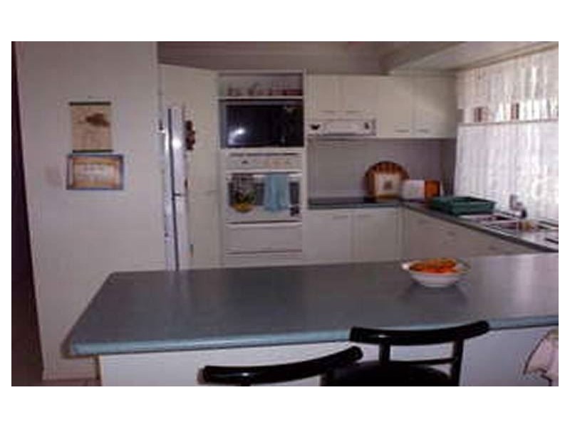 5 Pacific Pines Blvd, Pacific Pines QLD 4211