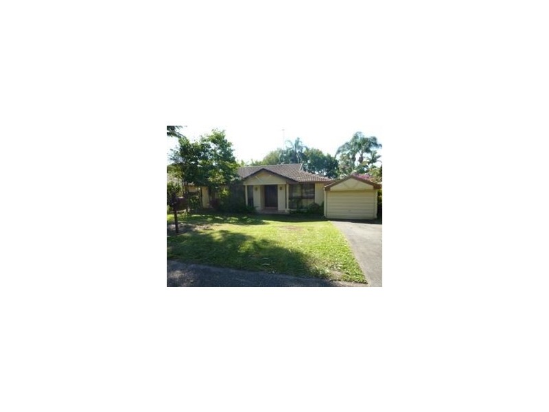 19 Dunkeith Avenue, Benowa QLD 4217