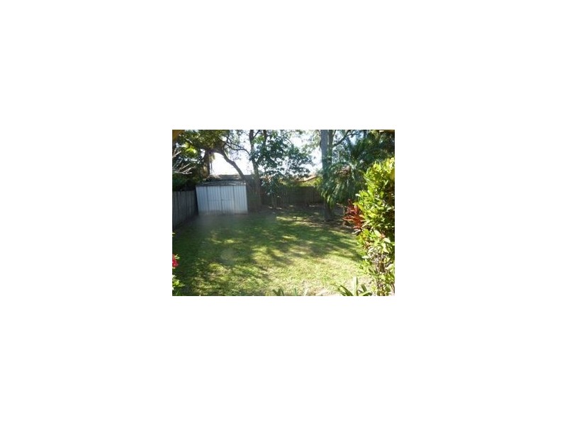 19 Dunkeith Avenue, Benowa QLD 4217