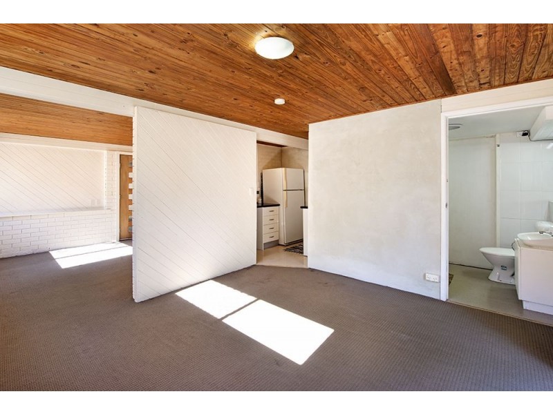 24 Theodore Place, Molendinar QLD 4214