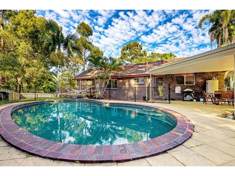 7 Kittani Crescent, Ashmore QLD 4214