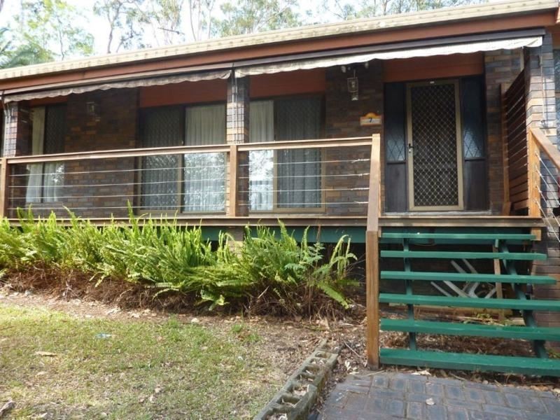 7 Kittani Crescent, Ashmore QLD 4214