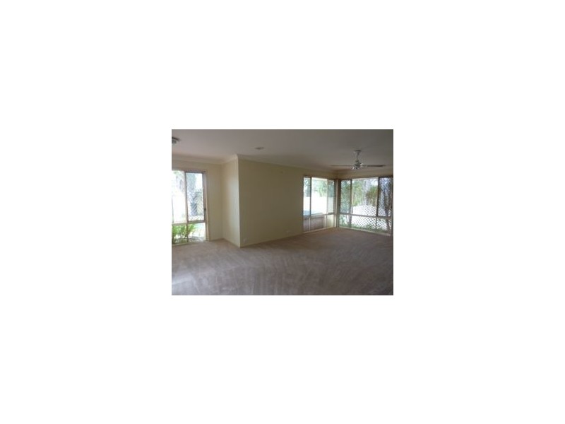 15 Cook Close, Southport QLD 4215