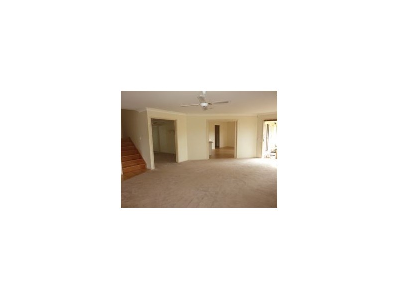 15 Cook Close, Southport QLD 4215