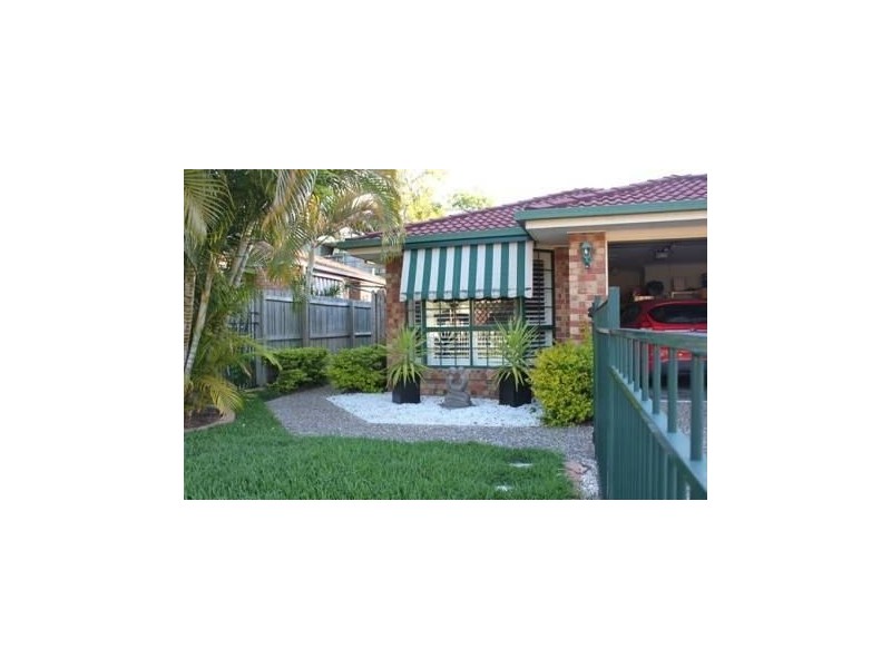2/81 Cootharaba Drive, Helensvale QLD 4212