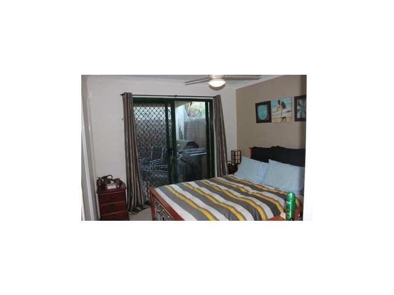 2/81 Cootharaba Drive, Helensvale QLD 4212