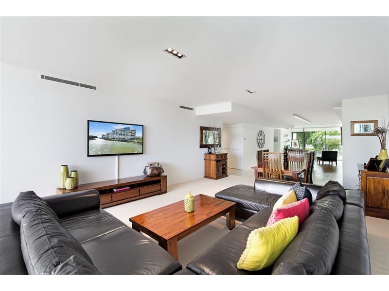 29205/2 Ephraim Island Parade, Paradise Point QLD 4216