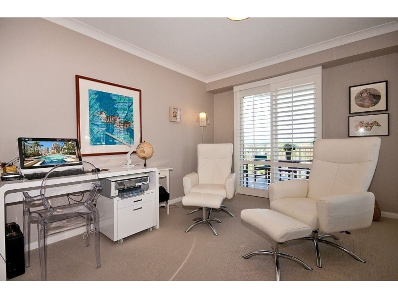 12/5 Cronin Avenue, Main Beach QLD 4217