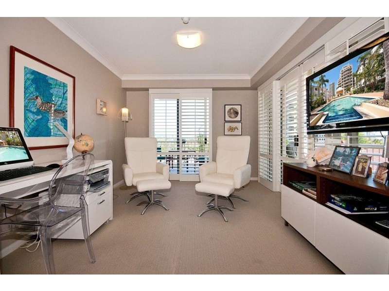 12/5 Cronin Avenue, Main Beach QLD 4217