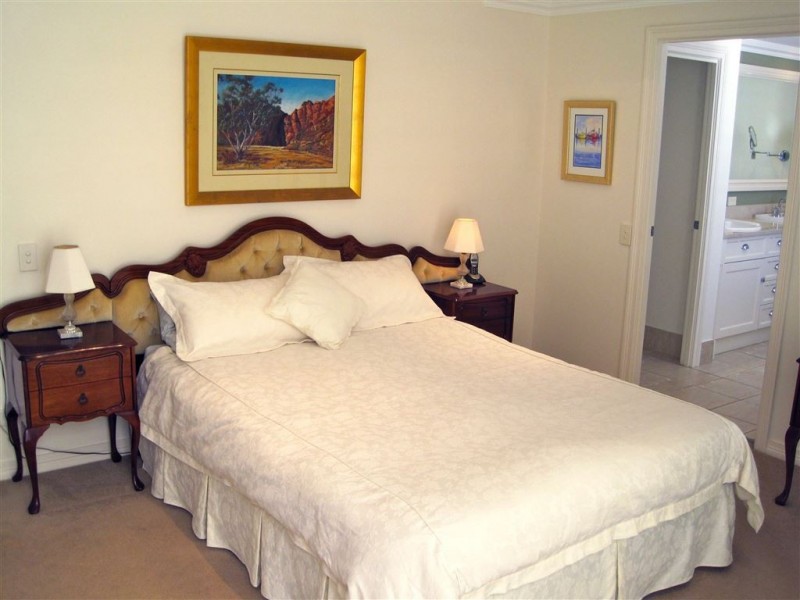 303/212 Marine Parade, Labrador QLD 4215